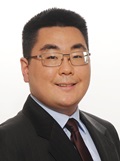 Roy Wang headshot