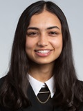 Esha Bansal headshot