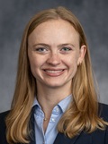 Elizabeth Shrosbree headshot