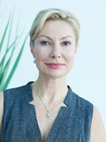 Head shot of Ivona Percec