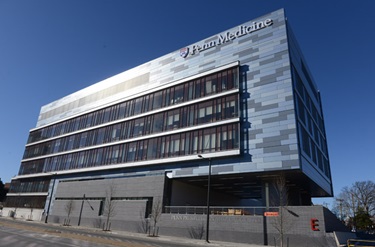 Exterior photo of the Trauma Center at PPMC
