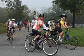 Bicyclists in marathon