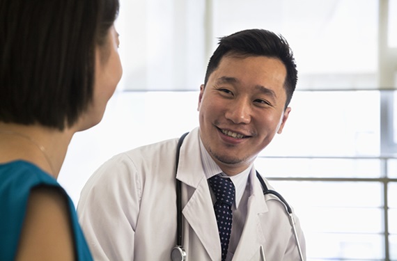internal medicine doctor 